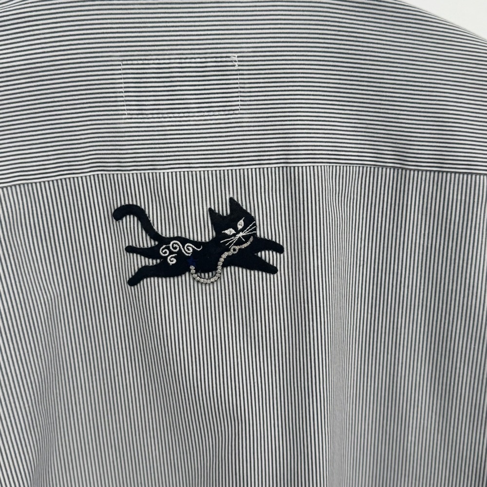 Get Lucky Women's Vintage Cat Shirt Gray White‎ Stripes Jeweled Accents Size L - Picture 11 of 16